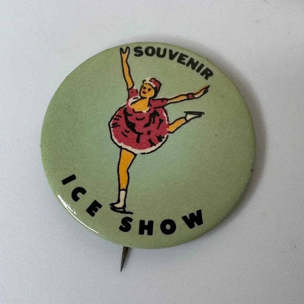 Vintage 1940's Ice Show Souvenir Pin Ice Skater Girl Retro Collectible Badge‎